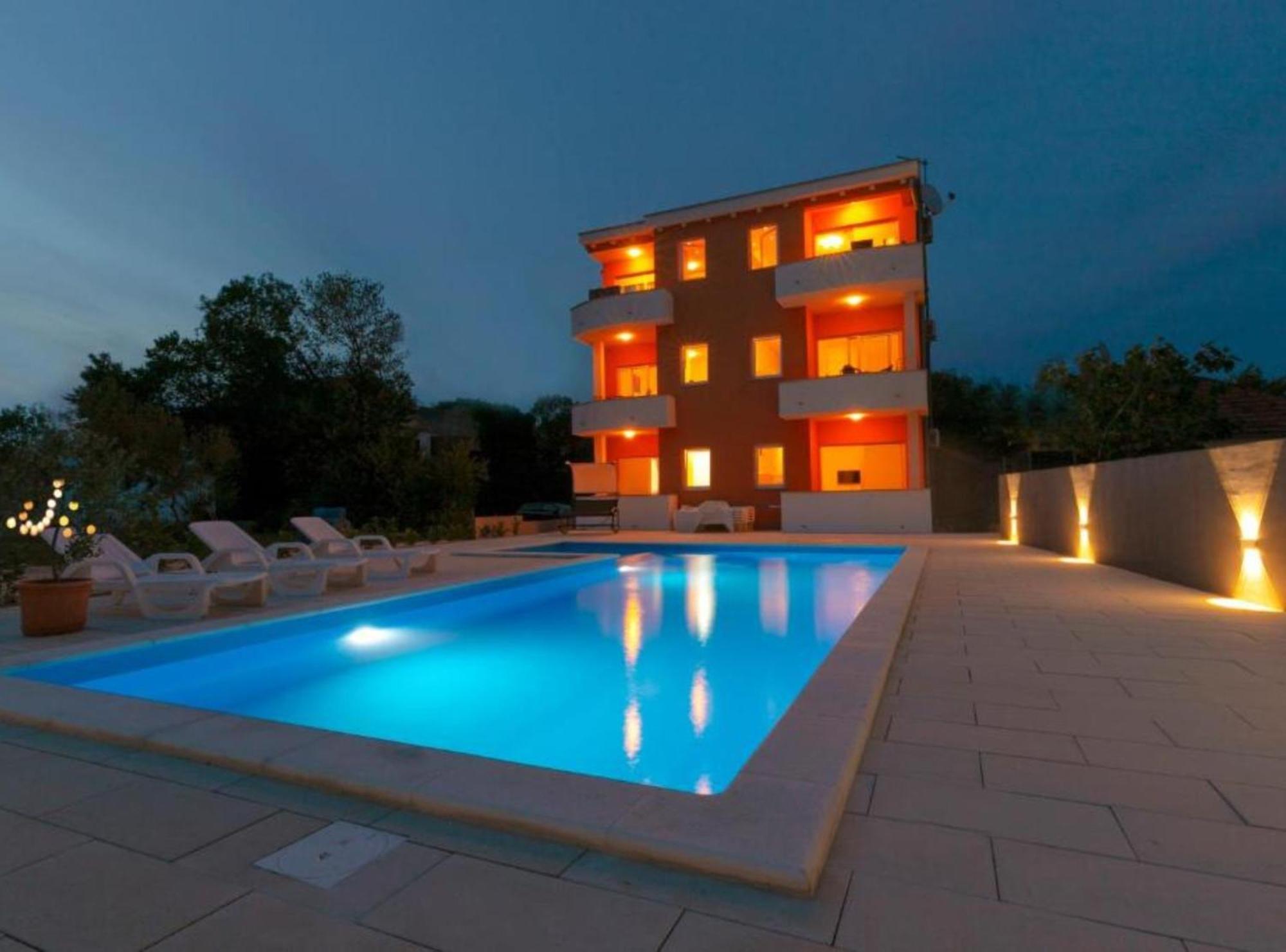 M&B Apartment Bibinje Bagian luar foto