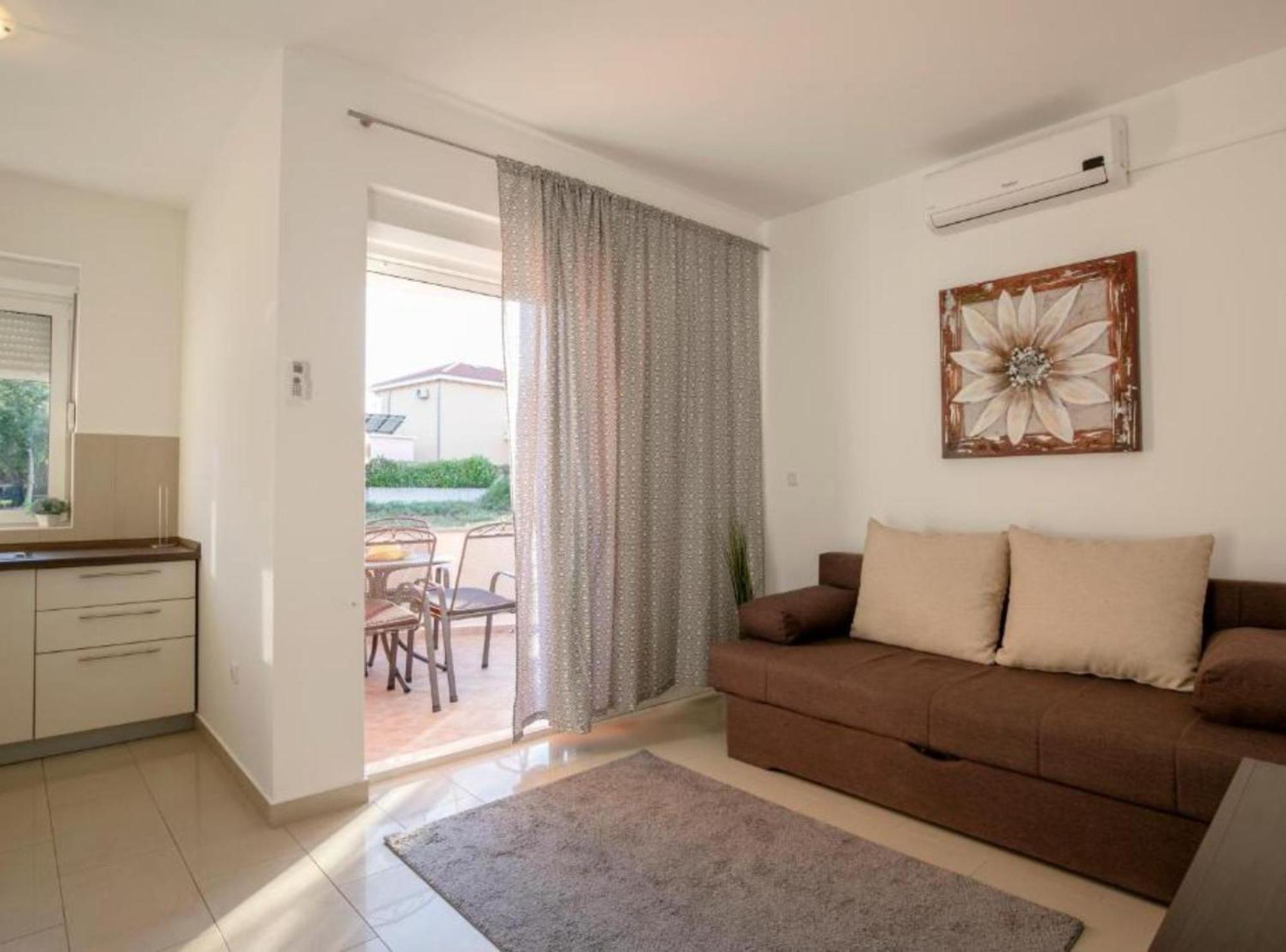 M&B Apartment Bibinje Ruang foto