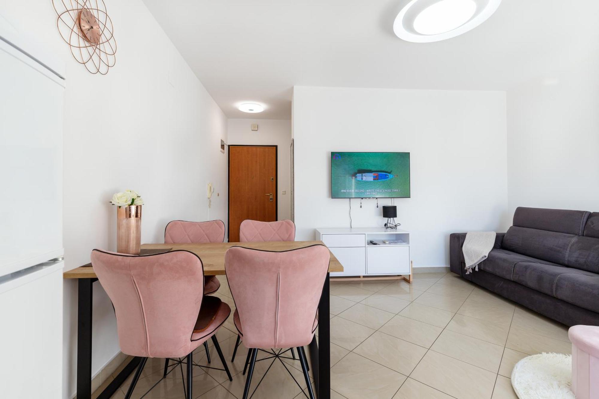 M&B Apartment Bibinje Bagian luar foto
