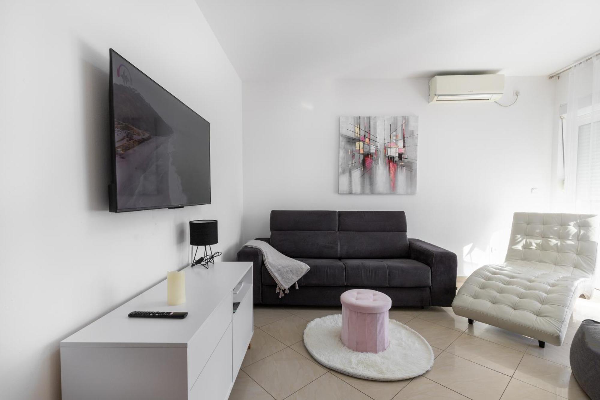 M&B Apartment Bibinje Bagian luar foto